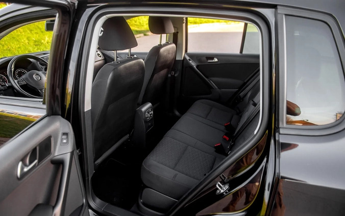 Volkswagen Tiguan cena 44900 przebieg: 199000, rok produkcji 2012 z Radom małe 562